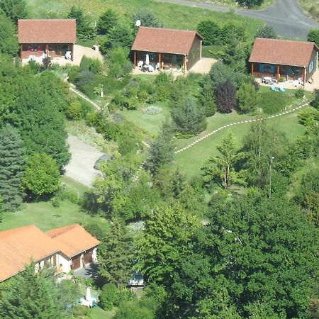 Les Chalets De La Vigne Grande Saint-Floret Exterior foto