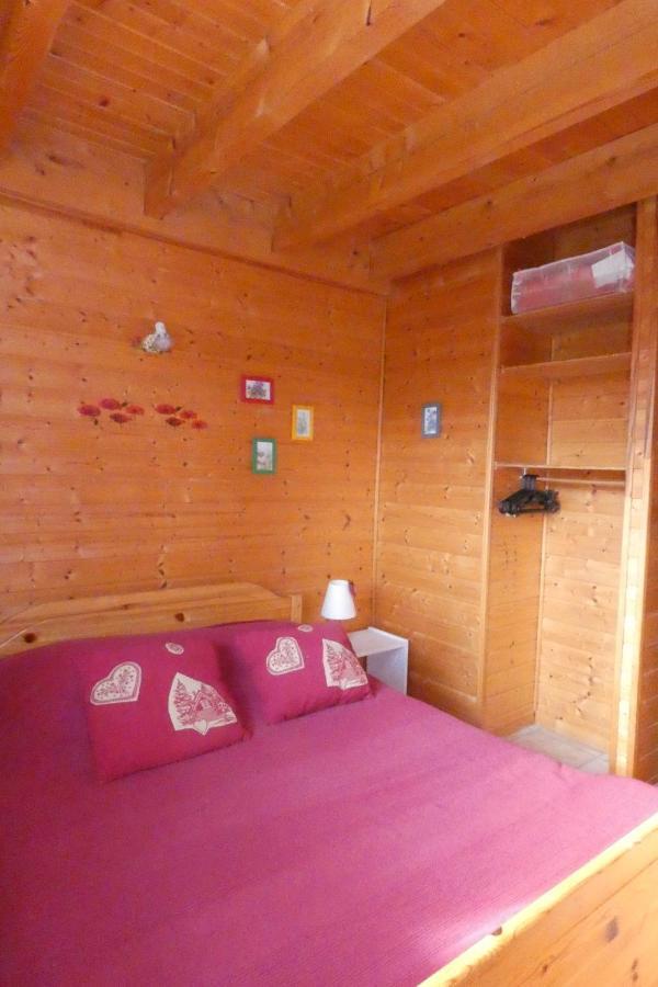 Les Chalets De La Vigne Grande Saint-Floret Exterior foto