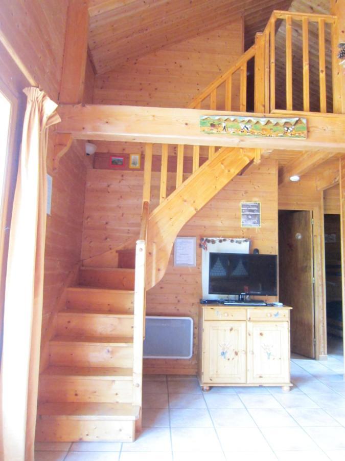 Les Chalets De La Vigne Grande Saint-Floret Exterior foto