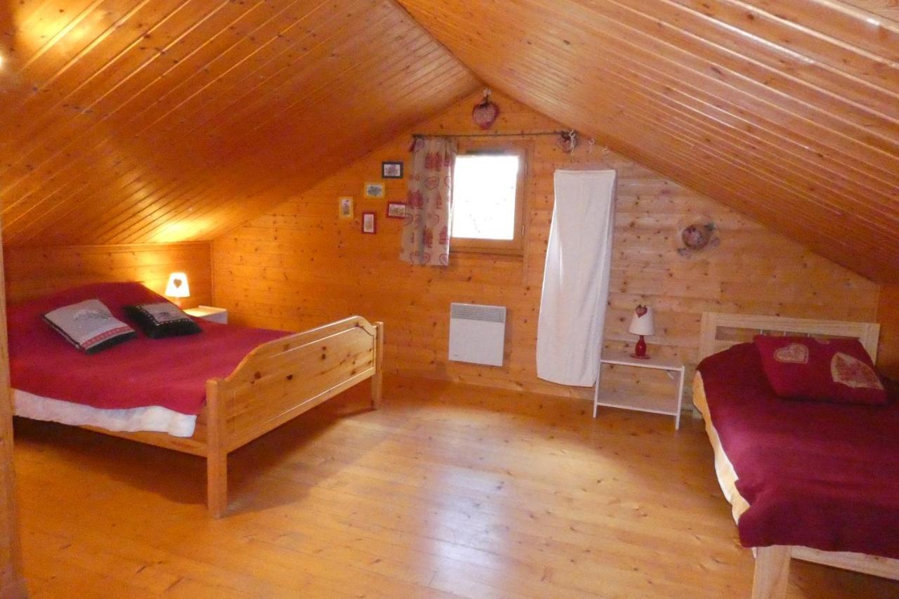 Les Chalets De La Vigne Grande Saint-Floret Exterior foto