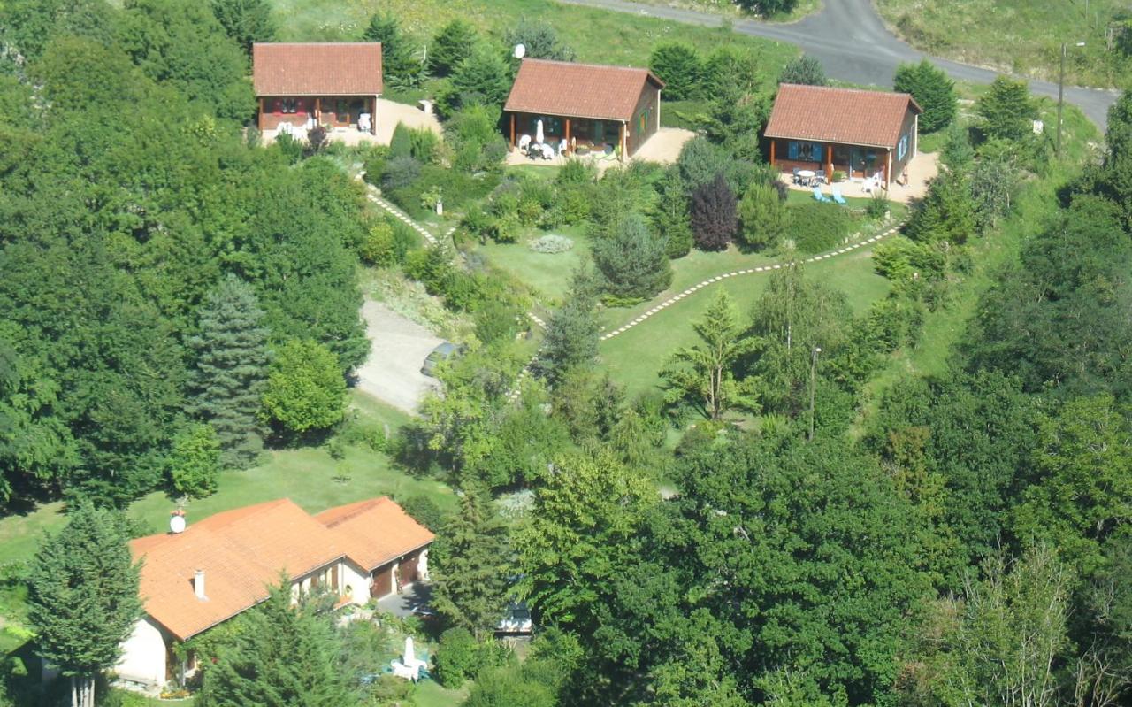 Les Chalets De La Vigne Grande Saint-Floret Exterior foto