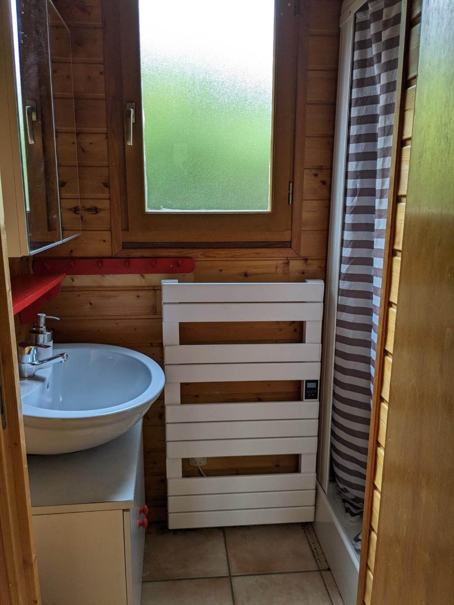 Les Chalets De La Vigne Grande Saint-Floret Exterior foto