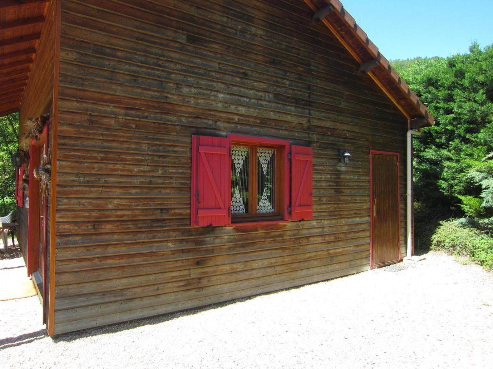 Les Chalets De La Vigne Grande Saint-Floret Exterior foto