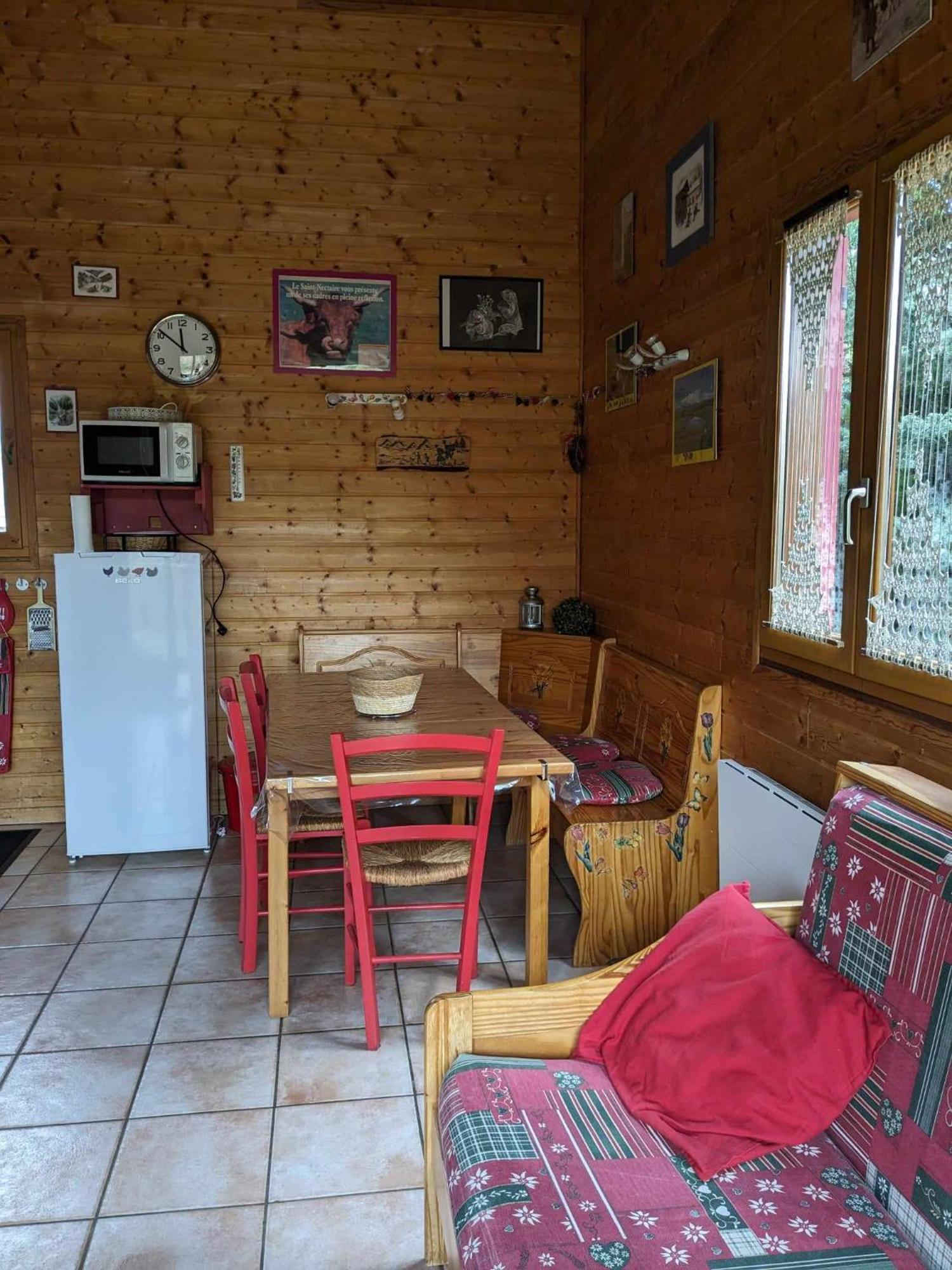 Les Chalets De La Vigne Grande Saint-Floret Exterior foto